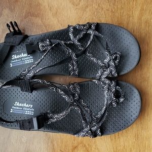 Sketchers sandals size 8.5